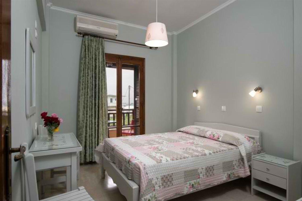 Eleni 2* Roda (Corfu)
