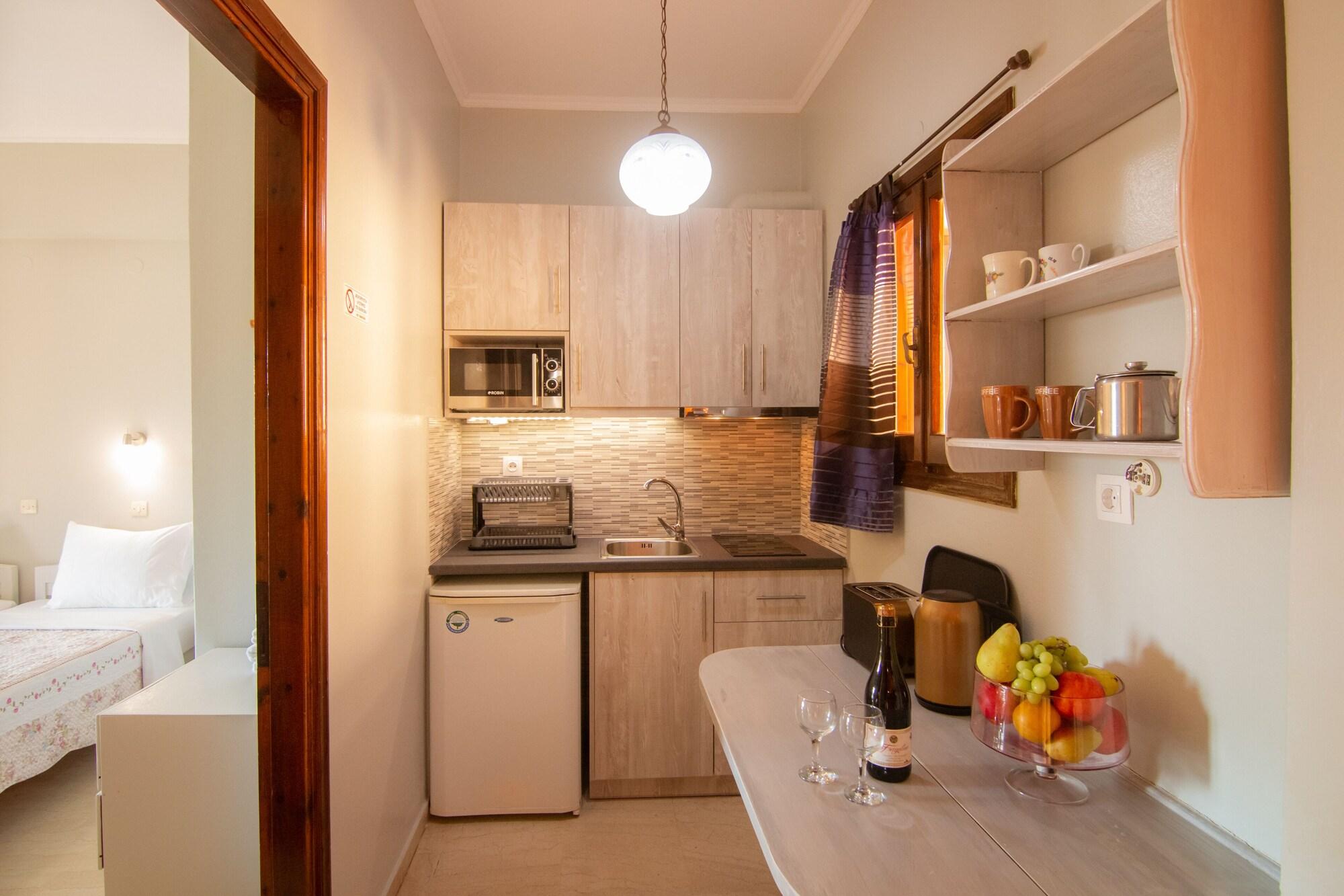 Eleni Hotel 2*